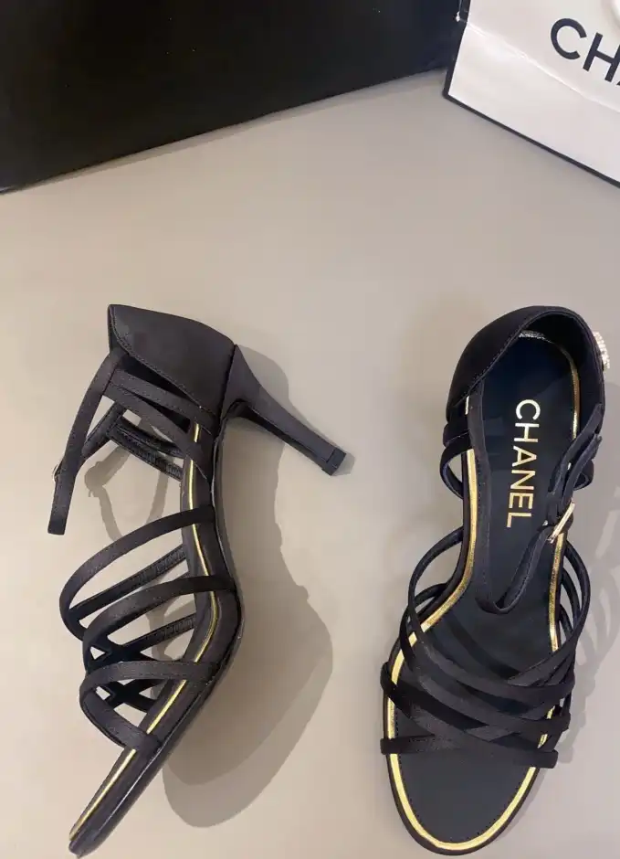 hype Chanel High Heels