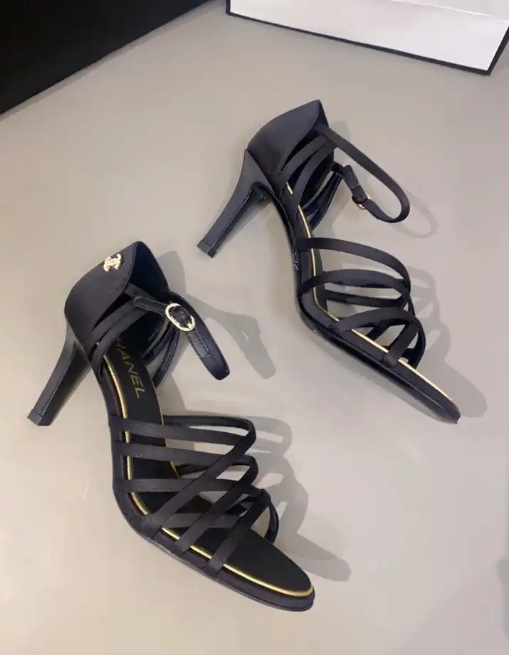 hype Chanel High Heels