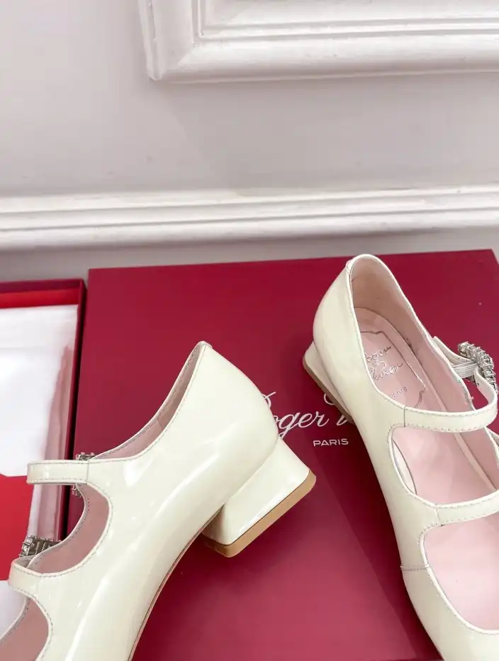 hype Roger Vivier High Heels