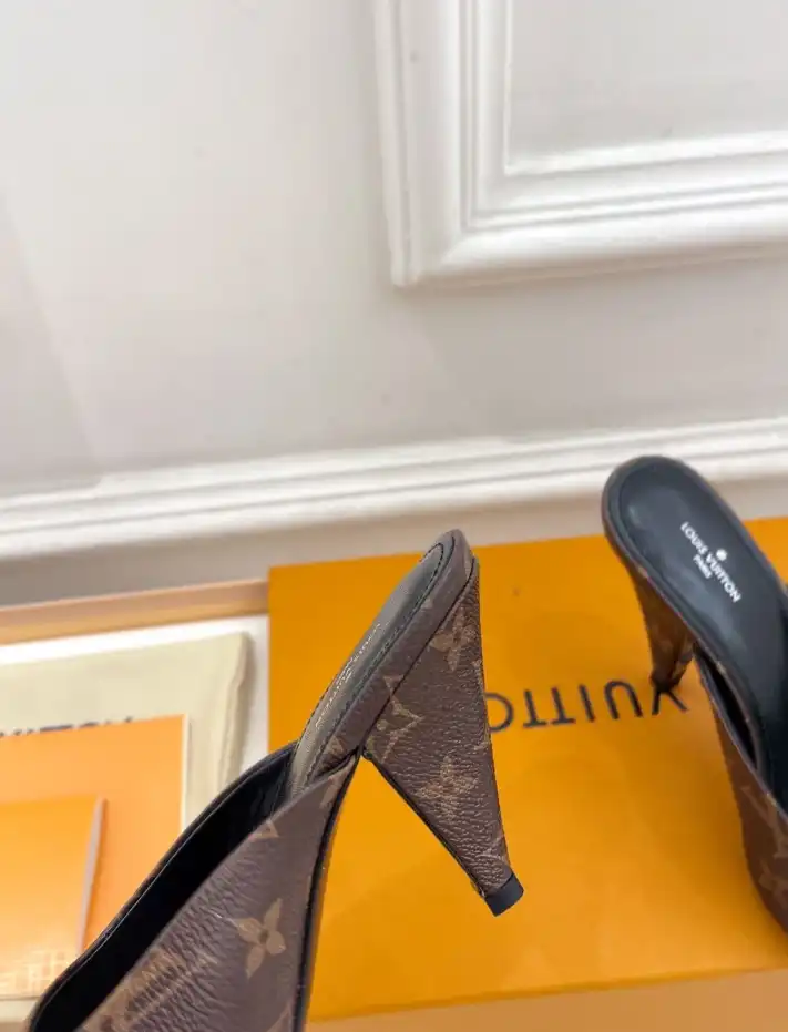 hype LV High Heels