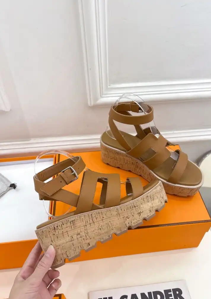 hype Hermes Sandals