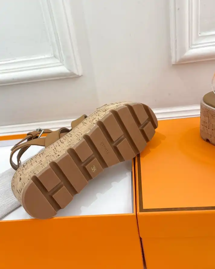 hype Hermes Sandals