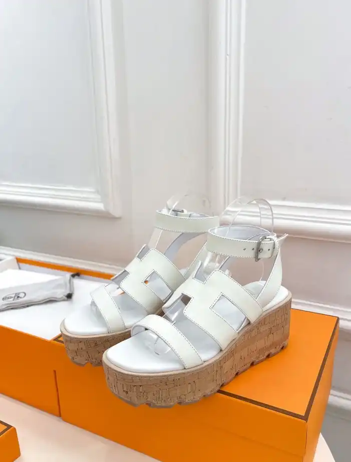 hype Hermes Sandals