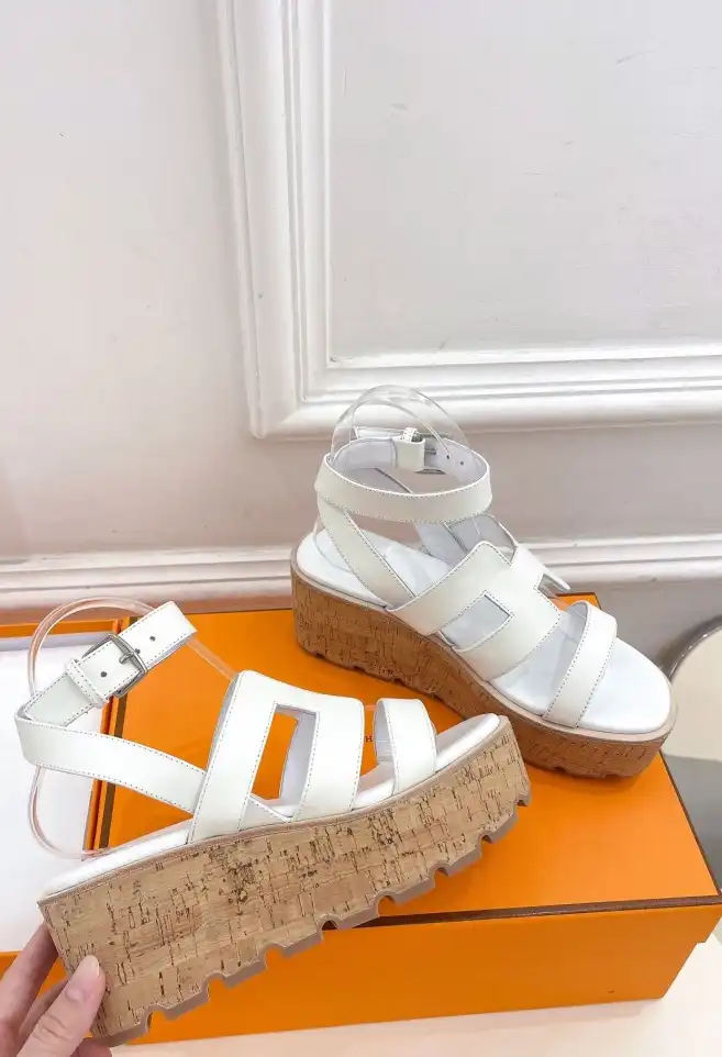 hype Hermes Sandals