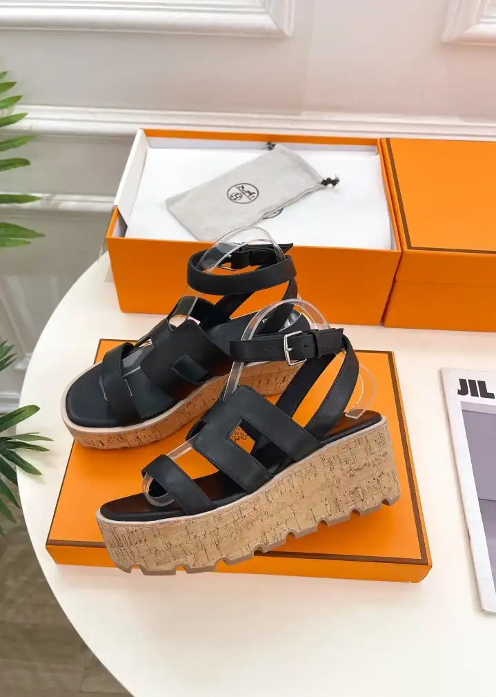 hype Hermes Sandals