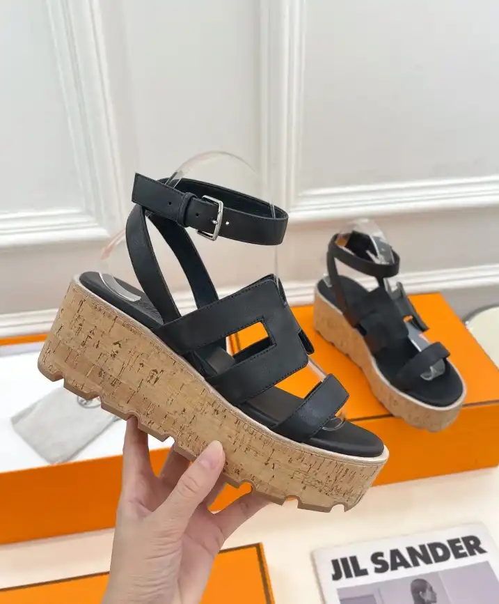 hype Hermes Sandals