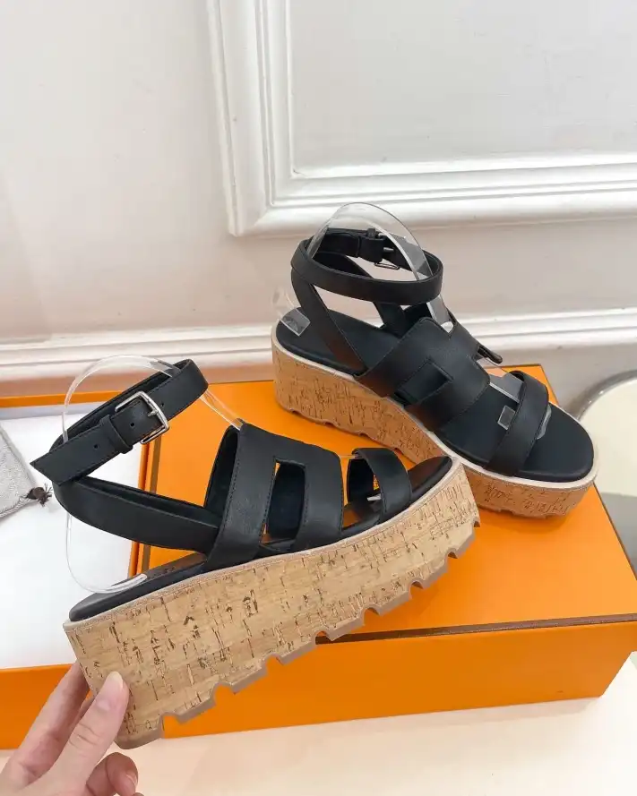 hype Hermes Sandals