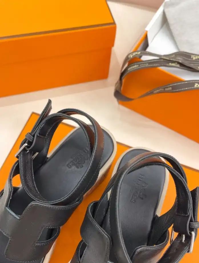 hype Hermes Sandals