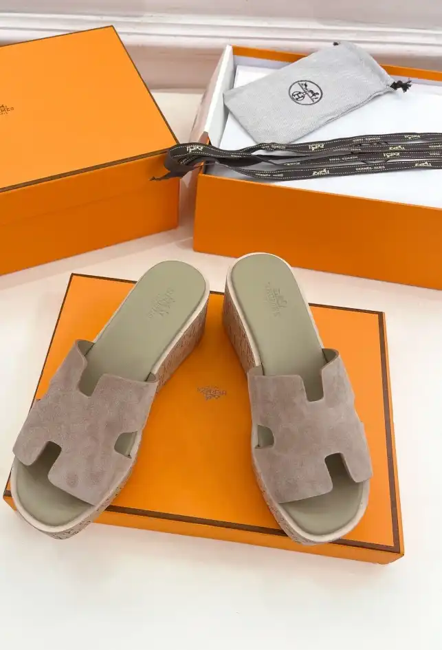 hype Hermes Sandals