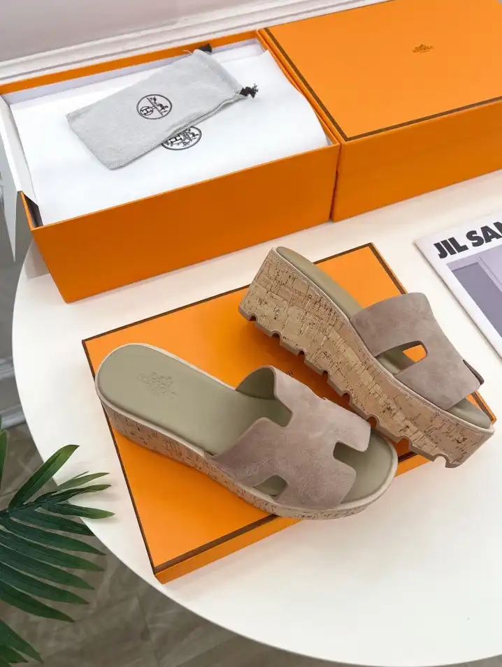 hype Hermes Sandals