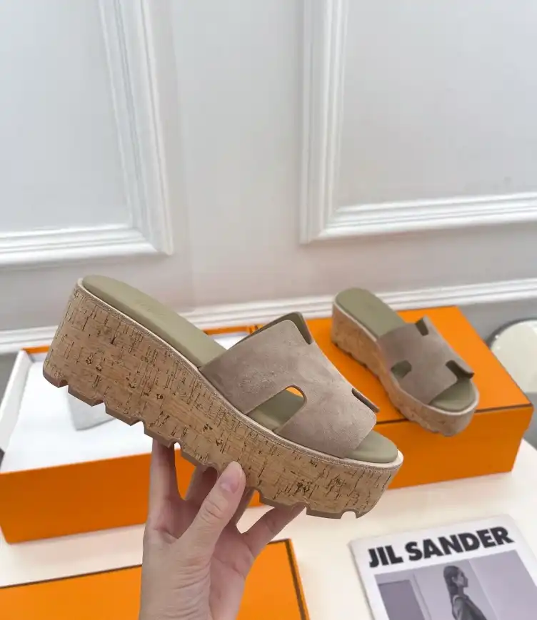 hype Hermes Sandals