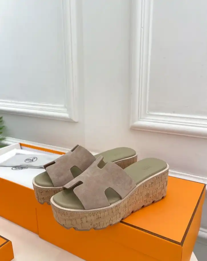 hype Hermes Sandals