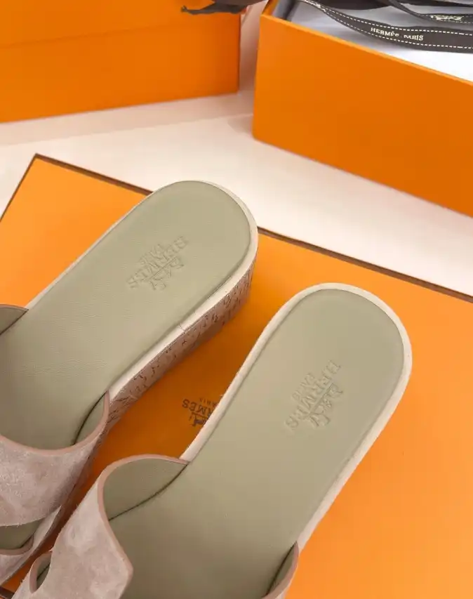 hype Hermes Sandals