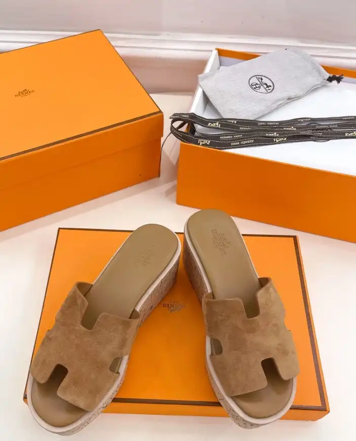 hype Hermes Sandals