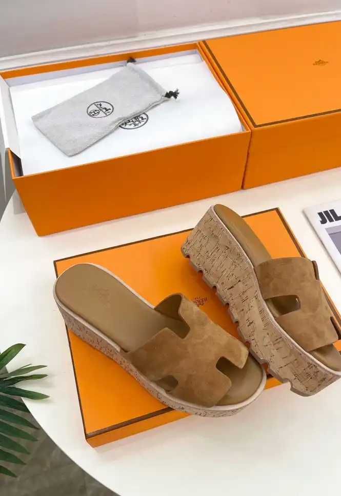 hype Hermes Sandals