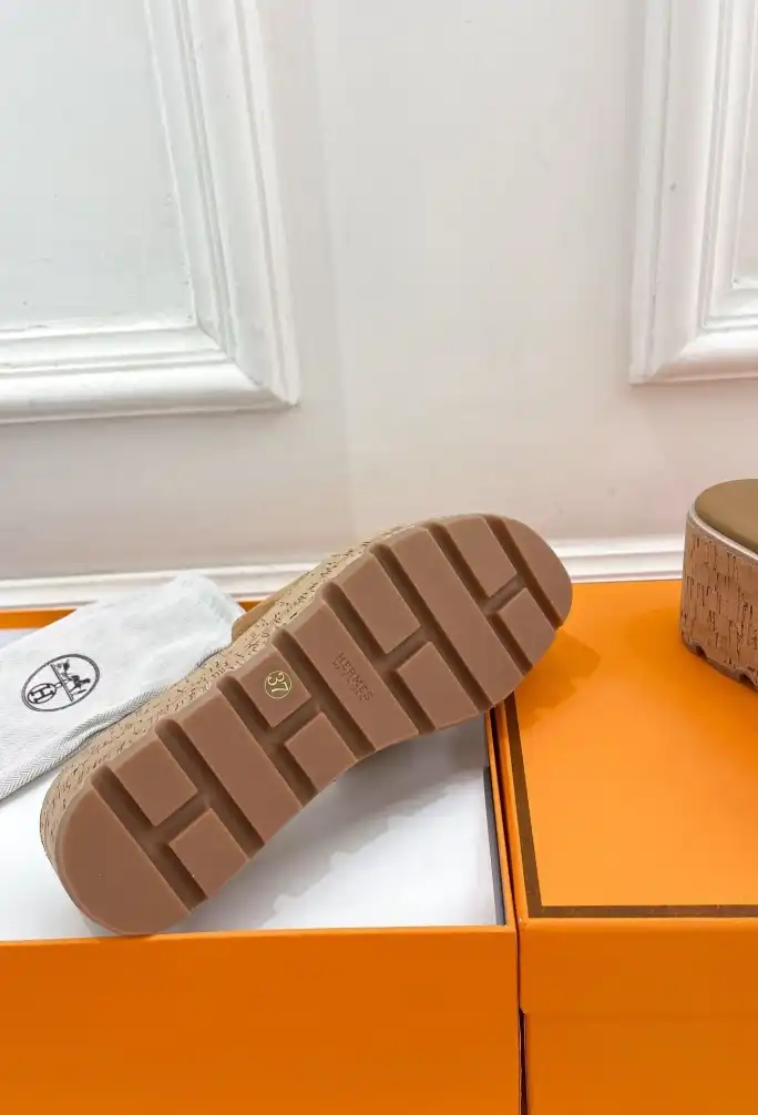 hype Hermes Sandals