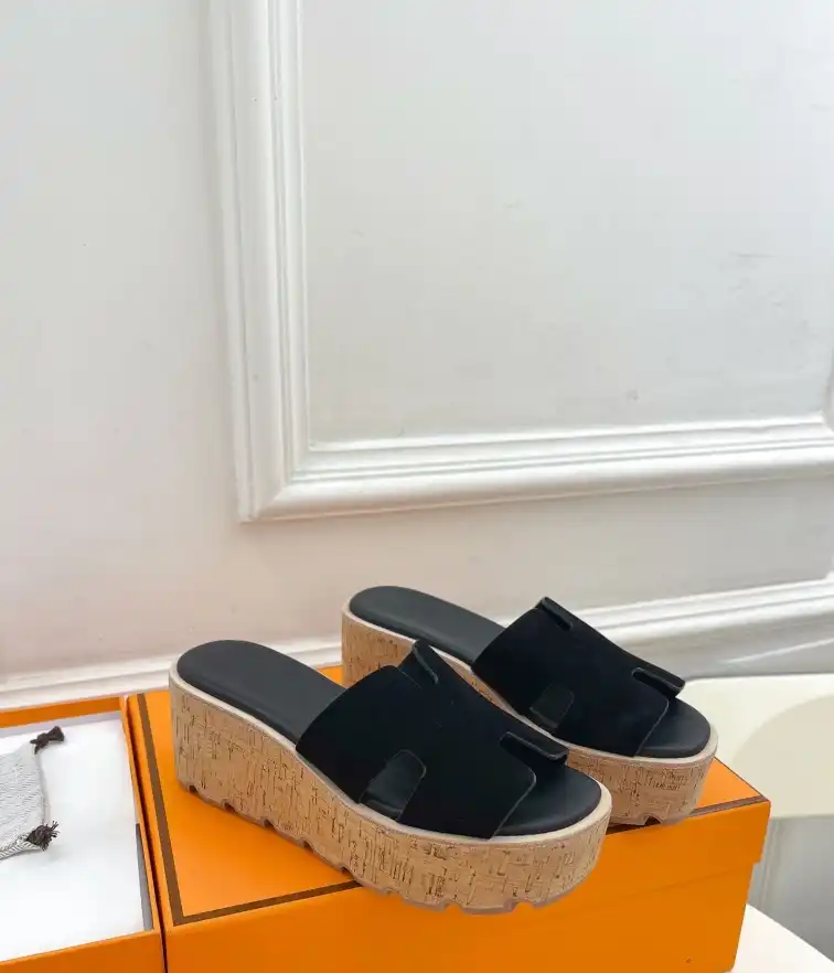 hype Hermes Sandals