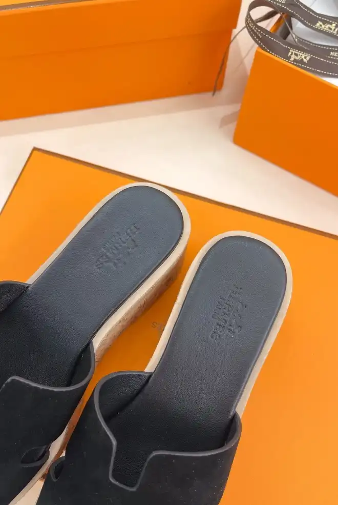 hype Hermes Sandals