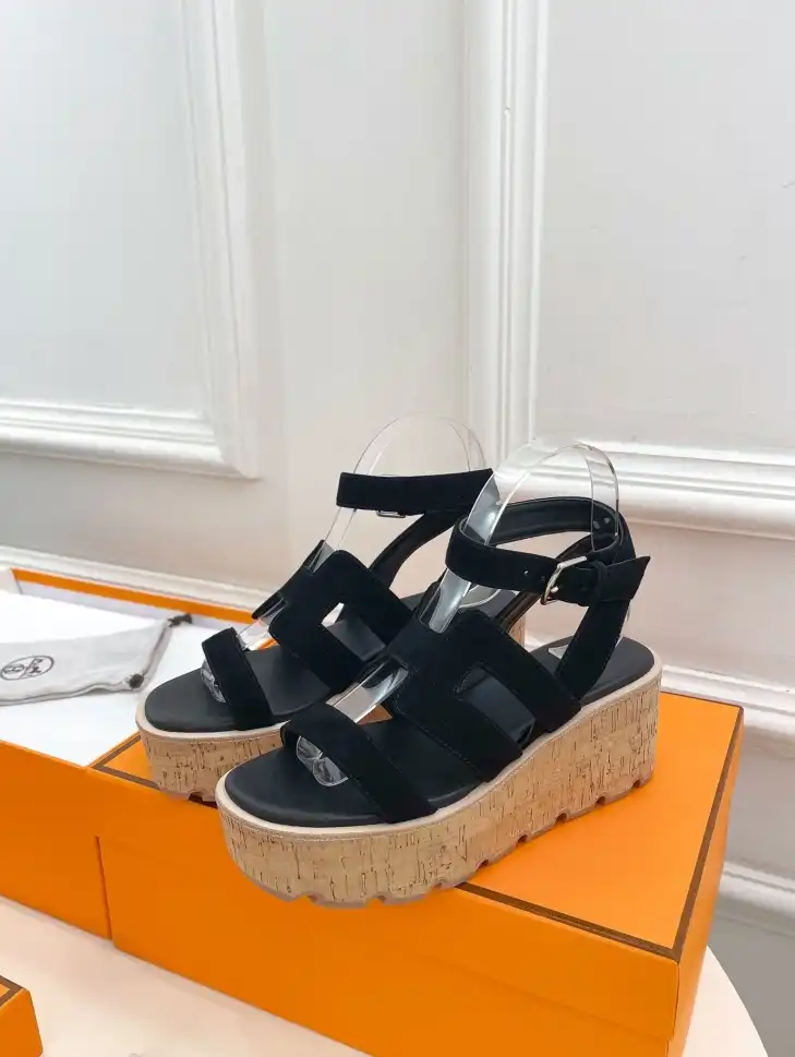 hype Hermes Sandals