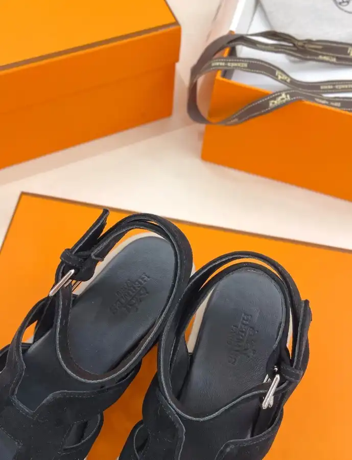 hype Hermes Sandals