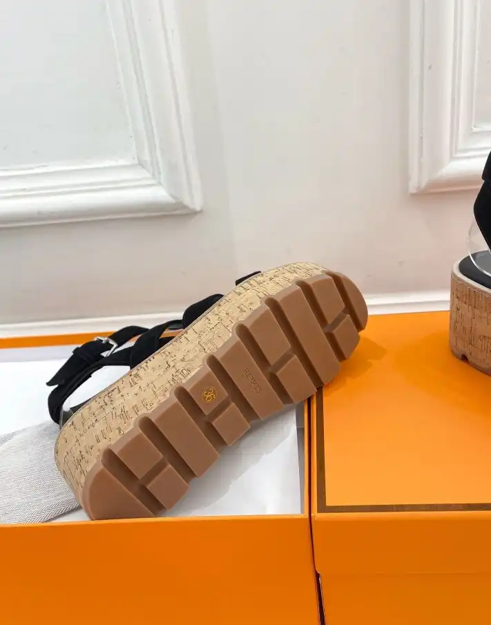 hype Hermes Sandals