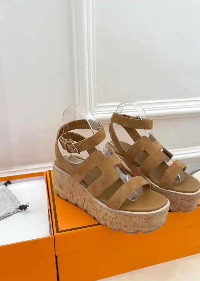 hype Hermes Sandals