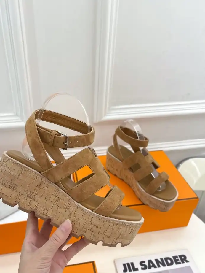 hype Hermes Sandals