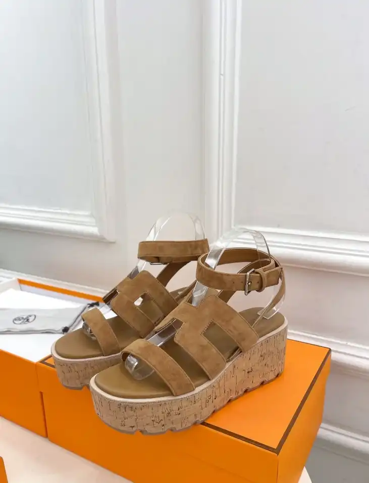 hype Hermes Sandals