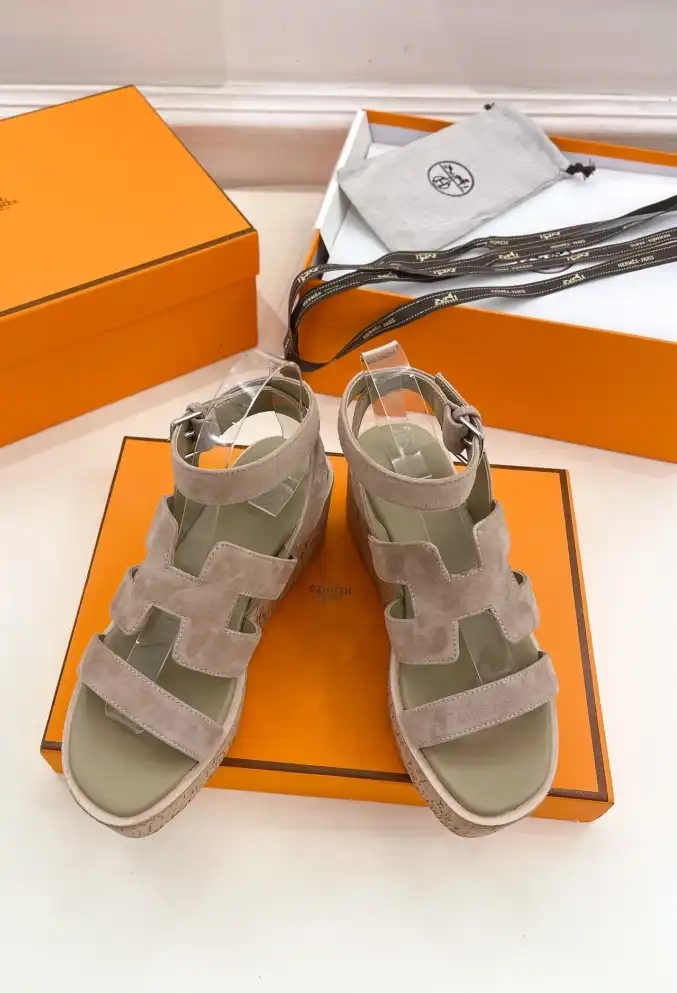 hype Hermes Sandals