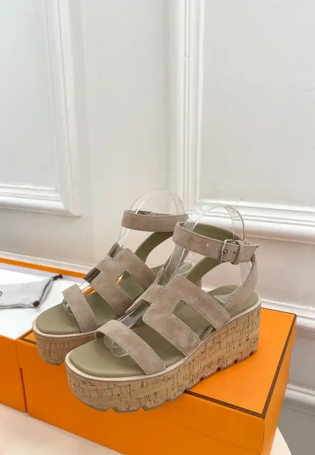 hype Hermes Sandals