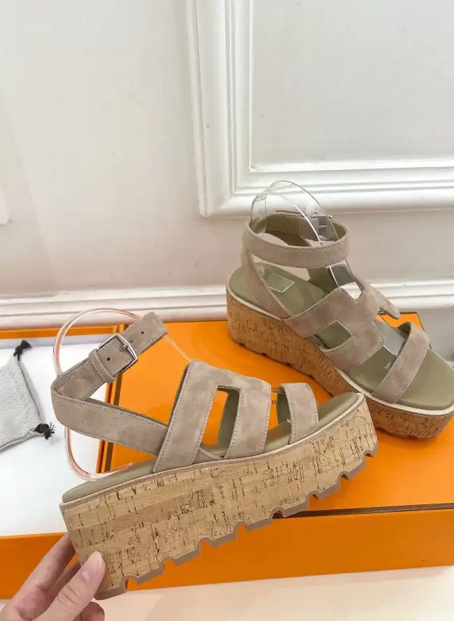 hype Hermes Sandals