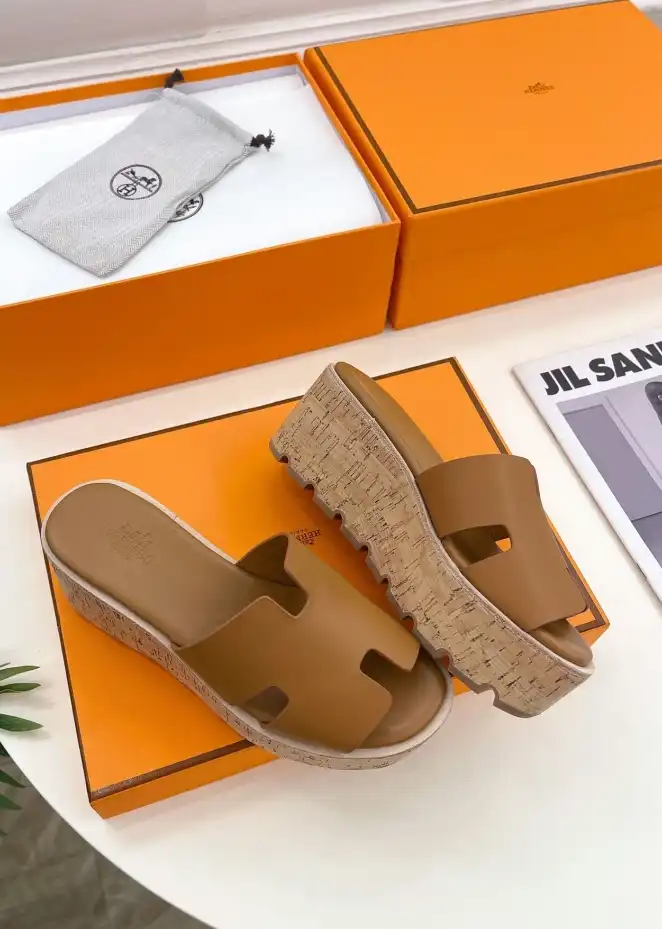 hype Hermes Slippers