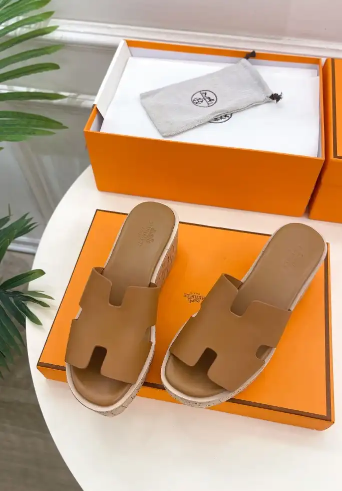 hype Hermes Slippers