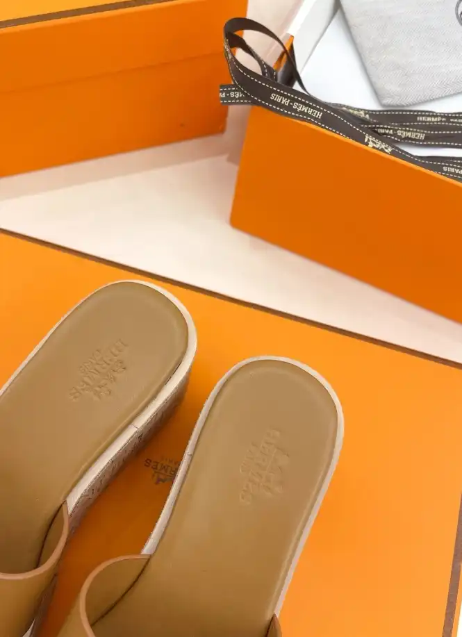 hype Hermes Slippers