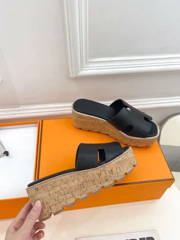 hype Hermes Slippers