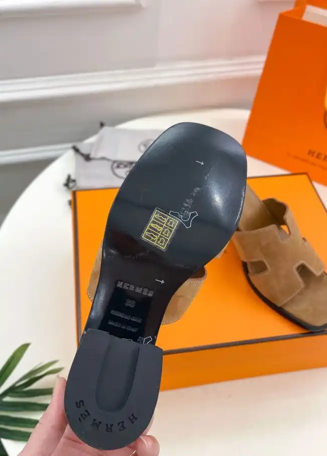 hype Hermes Slippers