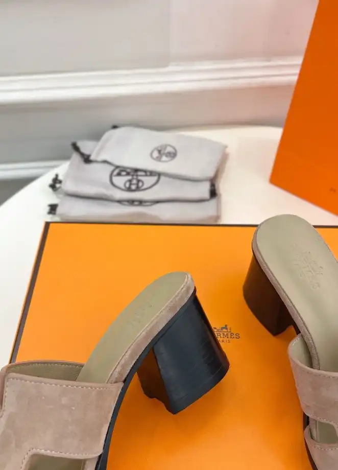 hype Hermes Slippers