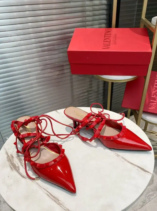 hype Valentino High Heels