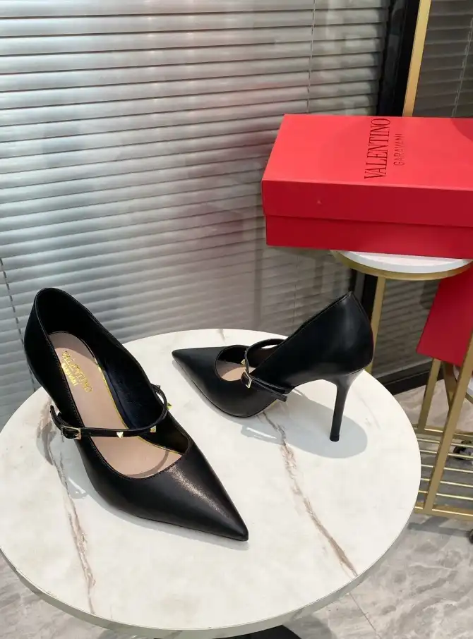 hype Valentino High Heels