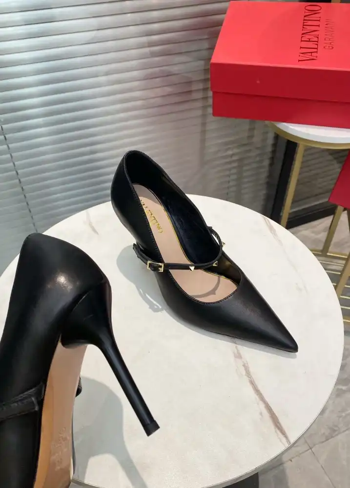 hype Valentino High Heels