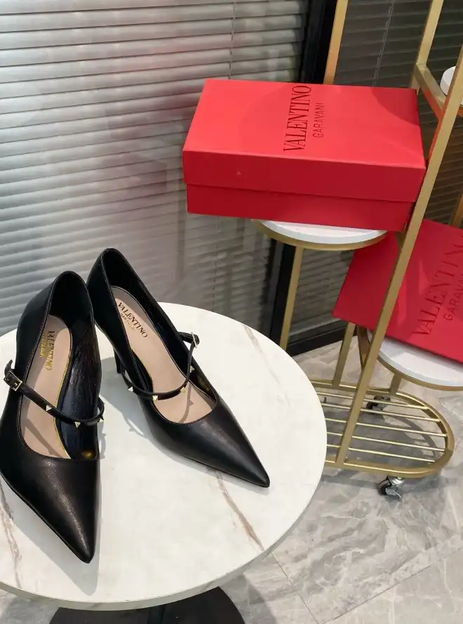 hype Valentino High Heels