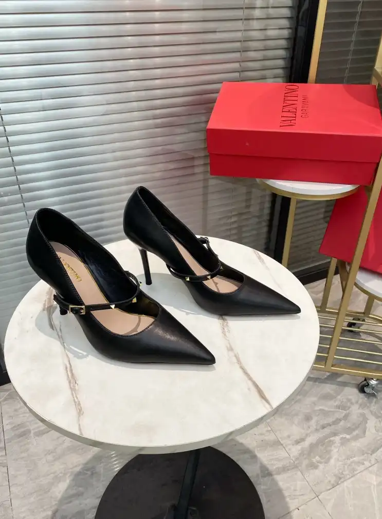 hype Valentino High Heels