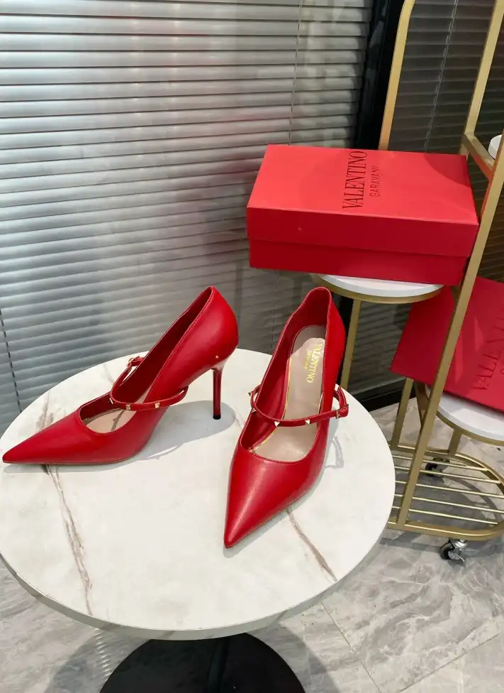 hype Valentino High Heels