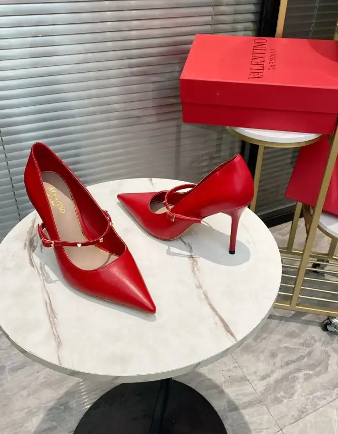 hype Valentino High Heels