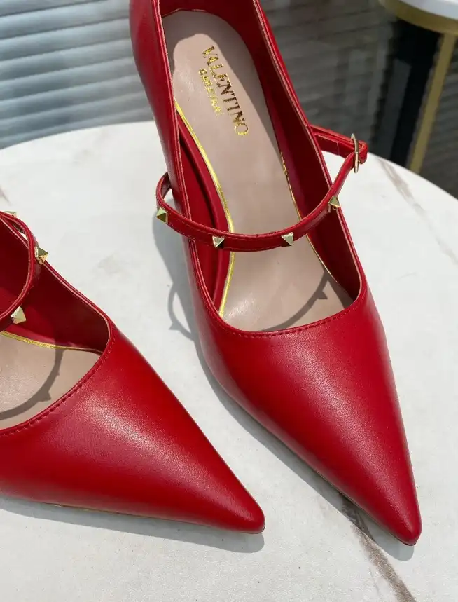 hype Valentino High Heels