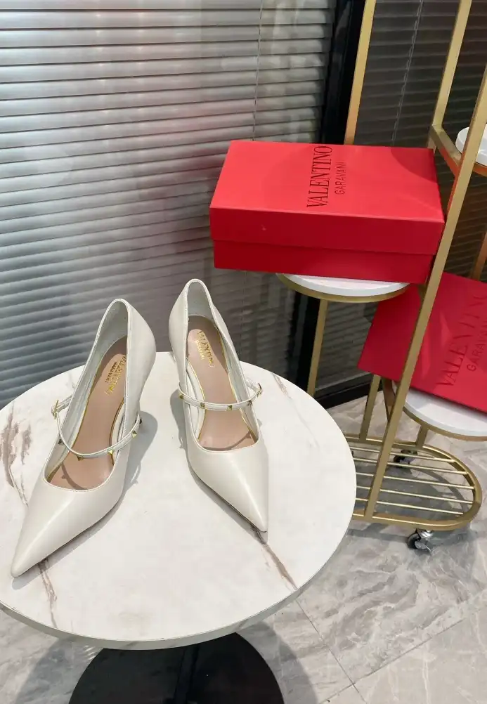 hype Valentino High Heels