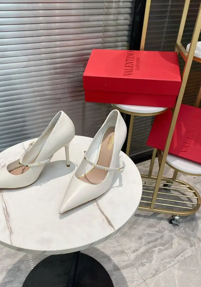 hype Valentino High Heels