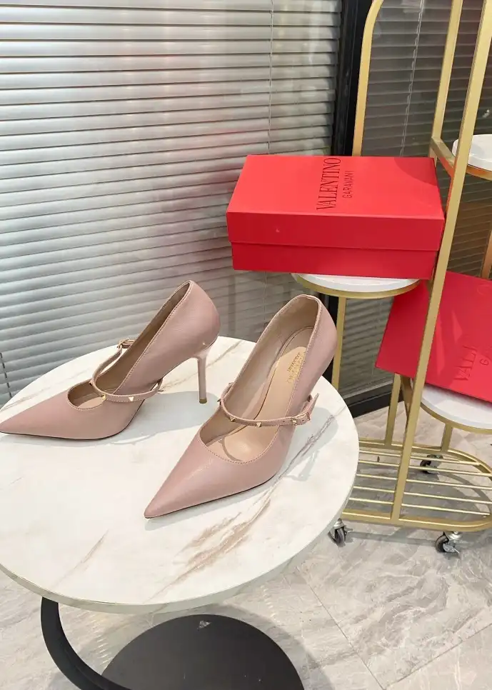 hype Valentino High Heels