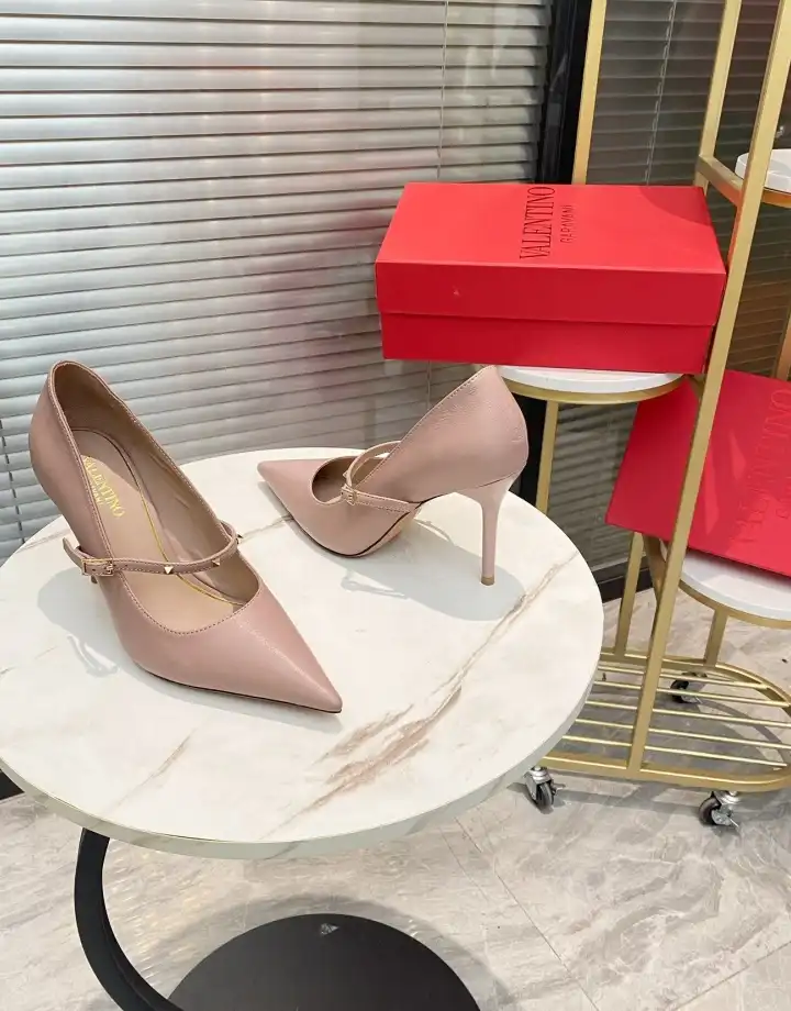 hype Valentino High Heels