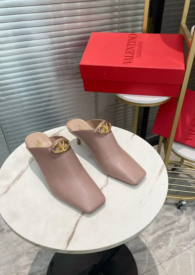 hype Valentino High Heels